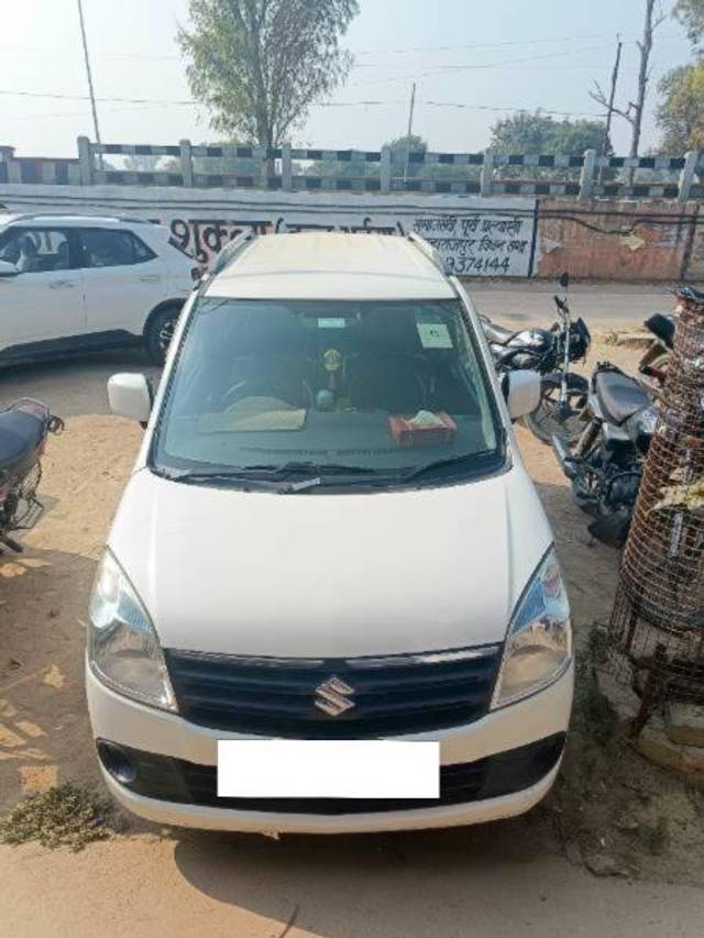 https://images10.gaadi.com/usedcar_image/4275584/original/processed_302214df-d877-443b-8e43-e0a5b8a01483.jpg?imwidth=6400