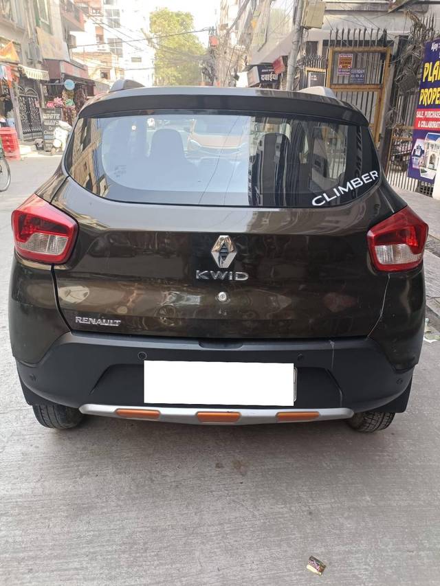 https://images10.gaadi.com/usedcar_image/4275740/original/processed_8336e4b6cac08f78db645dc2d685c880.jpeg?imwidth=6401