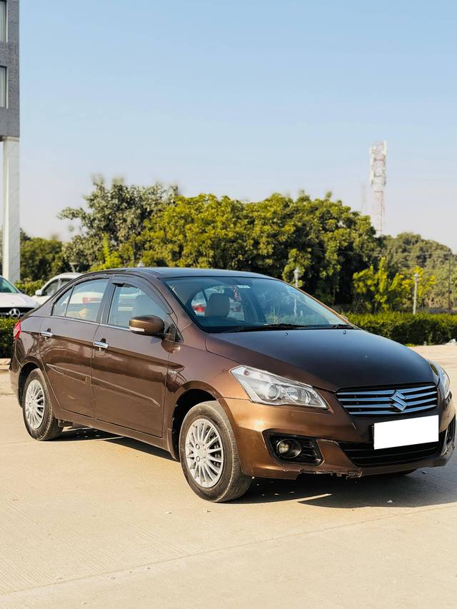 https://images10.gaadi.com/usedcar_image/4275863/original/processed_54ef9aca87b6d2b93c0afaf50505c305.jpg?imwidth=6400