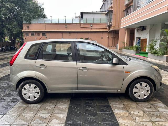 https://images10.gaadi.com/usedcar_image/4275880/original/8720facdd7d69ed1ba7fd91d255c4219.jpg?imwidth=6401