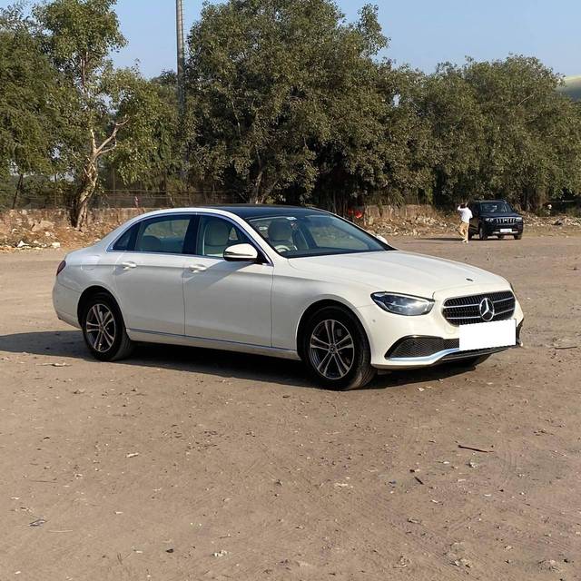 https://images10.gaadi.com/usedcar_image/4275889/original/processed_4994ab3b78d8c2eab00d7f7884a6513f.jpg?imwidth=6400