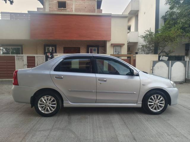 https://images10.gaadi.com/usedcar_image/4275893/original/09b14b43a092e89e1a1ef627730ad641.jpg?imwidth=6401