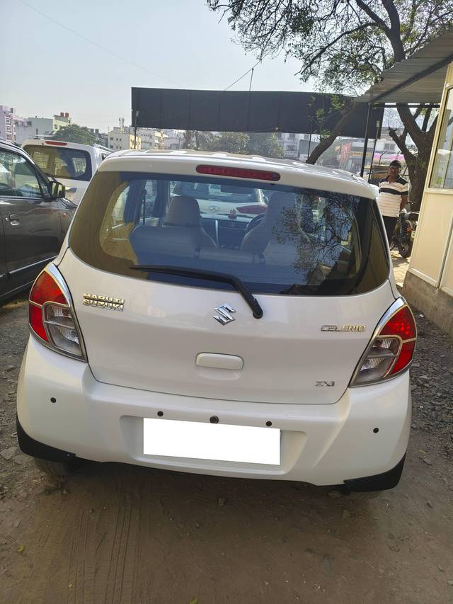 https://images10.gaadi.com/usedcar_image/4275950/original/processed_b29cd27197b7115197aa9eb8d267e70a.jpg?imwidth=6401