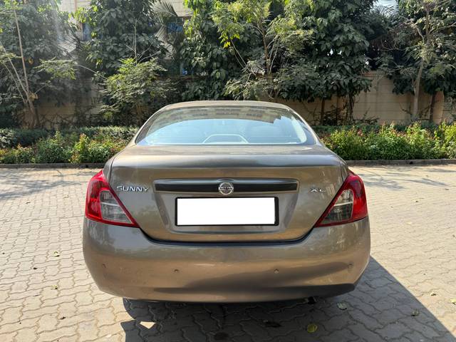 https://images10.gaadi.com/usedcar_image/4276011/original/processed_f09b0ef680ecea37242f2b4b0edf8227.jpeg?imwidth=6402