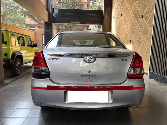 https://images10.gaadi.com/usedcar_image/4276315/original/processed_c16114d7615fd39373232198842e7525.jpg?imwidth=6402