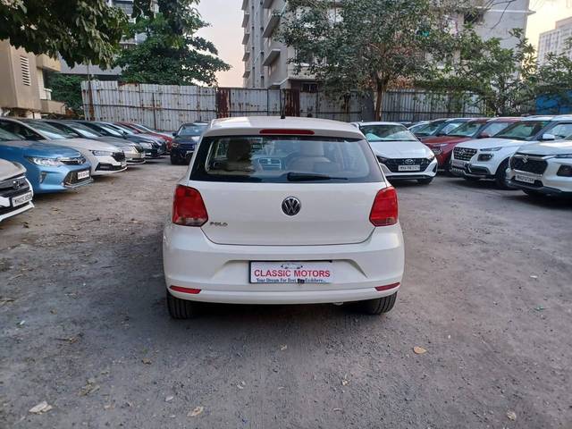 https://images10.gaadi.com/usedcar_image/4276352/original/processed_dbc734d33691eba73cd7c82ff1a757ab.jpeg?imwidth=6402