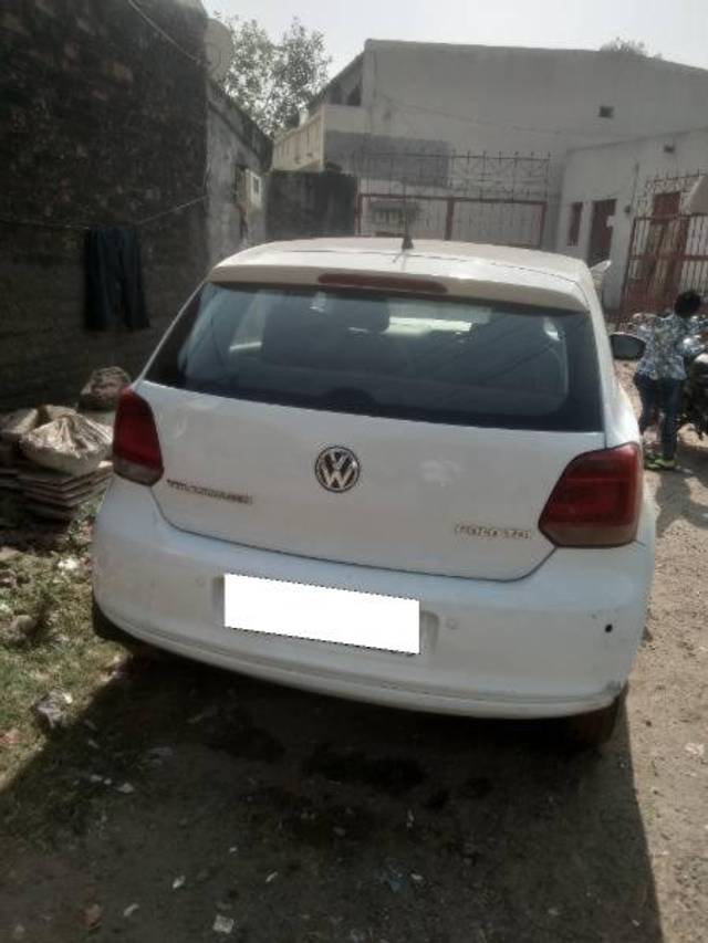 https://images10.gaadi.com/usedcar_image/4276430/original/processed_33a372fb-f499-428d-9f95-de2cbc46e4e9.jpg?imwidth=6401