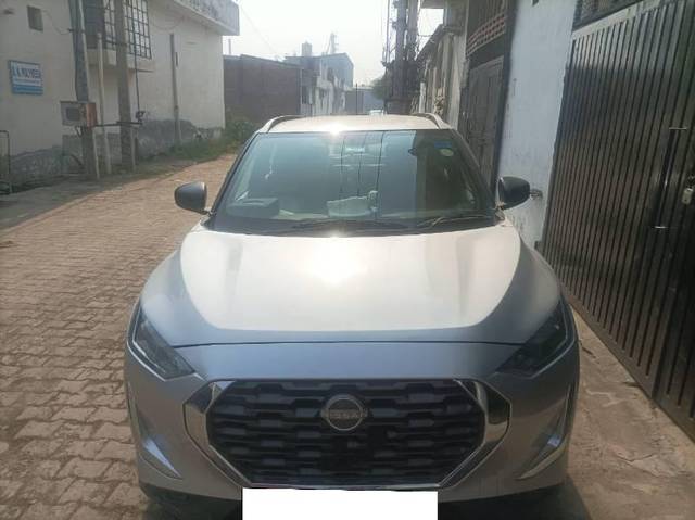 https://images10.gaadi.com/usedcar_image/4276531/original/processed_07e82ae2-7479-4c7b-b664-95f931326478.jpg?imwidth=6400