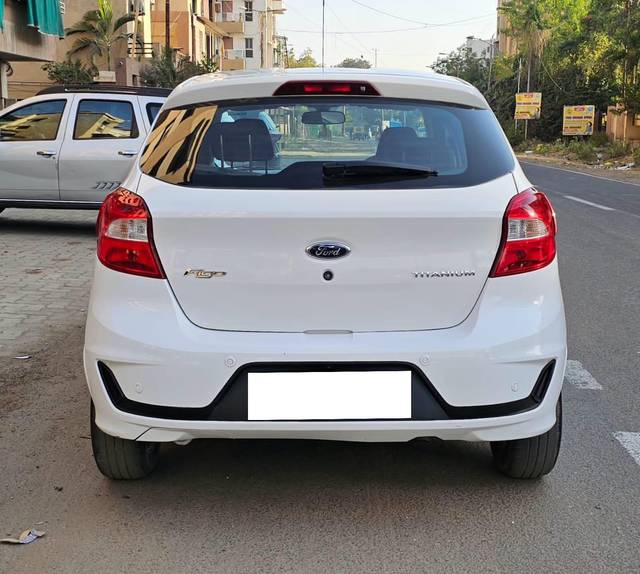 https://images10.gaadi.com/usedcar_image/4276581/original/processed_cb772dbfa0514ffb09ecedcdcf4eaa70.jpg?imwidth=6401