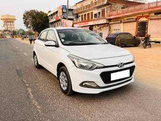 Hyundai Elite i20 2014-2017 Hyundai i20 Sportz 1.2