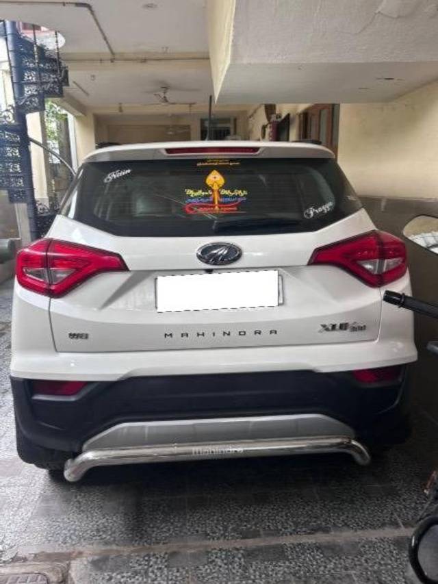 https://images10.gaadi.com/usedcar_image/4276638/original/processed_fe0a36d4-2599-44dc-b06a-001de5d69e84.jpeg?imwidth=6401