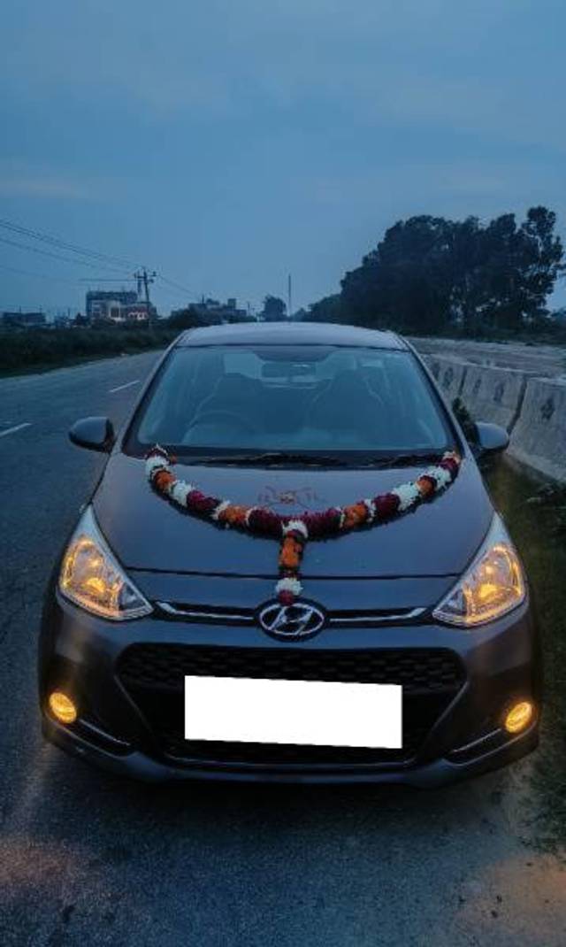 https://images10.gaadi.com/usedcar_image/4276657/original/processed_0ed69a30-24f1-4d60-b5a0-55cd8d307565.jpg?imwidth=6400