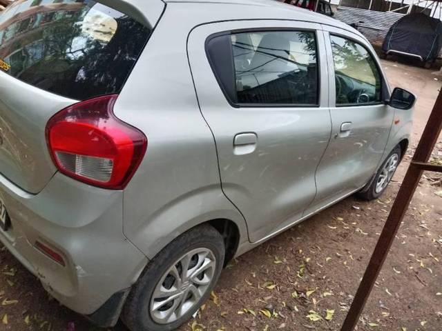 https://images10.gaadi.com/usedcar_image/4276662/original/processed_8c95fd57-86a3-4e8f-befa-5d089836122a.jpg?imwidth=6402