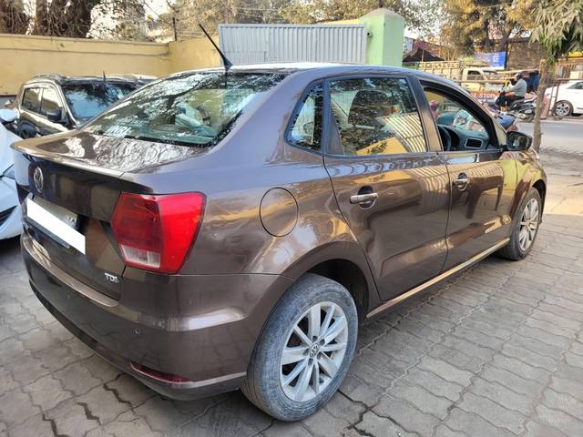 https://images10.gaadi.com/usedcar_image/4276692/original/processed_22ba421a87a547748b22e3e4e5d23f11.jpg?imwidth=6401