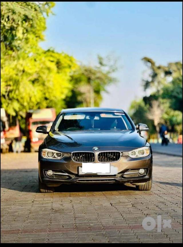 https://images10.gaadi.com/usedcar_image/4276753/original/processed_d9806bf9-eb7c-4988-9244-127f1ce403e6.jpeg?imwidth=6400