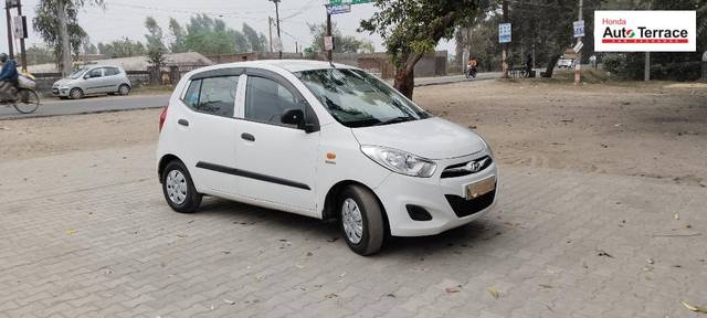 https://images10.gaadi.com/usedcar_image/4276757/original/a29292975f57c4799e7834d89a50a77f.jpg?imwidth=6400