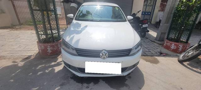 https://images10.gaadi.com/usedcar_image/4276858/original/processed_65f7e57d-56a9-4fc6-8e3f-d1b81570314c.jpg?imwidth=6400