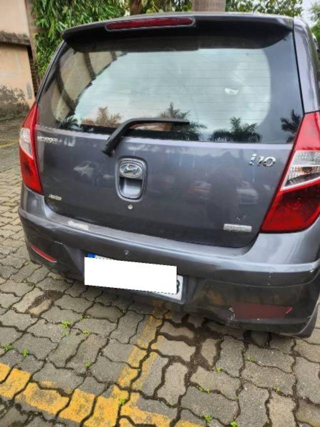 https://images10.gaadi.com/usedcar_image/4276859/original/processed_174d1c14-0392-4d52-9cf2-1960f8bcdd82.jpg?imwidth=6402