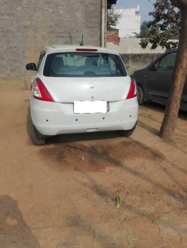 https://images10.gaadi.com/usedcar_image/4276973/original/processed_72522406-c5f3-4b7f-ac09-00ff9091ec7b.jpg?imwidth=6401