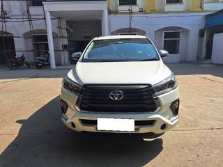 Toyota Innova Crysta 2020-2022 Toyota Innova Crysta 2.4 ZX 7 STR