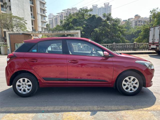 https://images10.gaadi.com/usedcar_image/4277033/original/processed_135d201155852971f6b08a51b15784fe.jpg?imwidth=6401