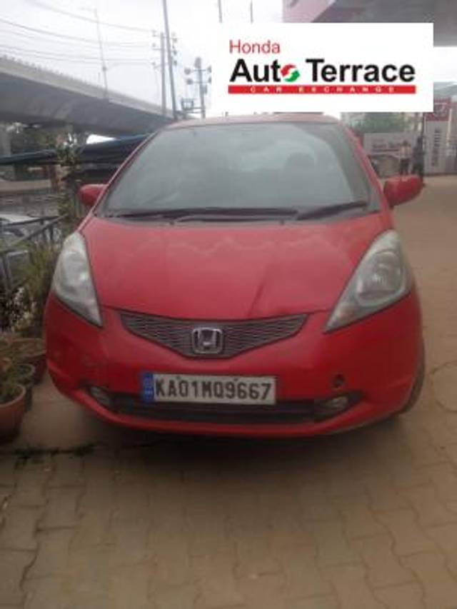 https://images10.gaadi.com/usedcar_image/4277152/original/48859e11a50f73df5c3a477800f2b142.jpeg?imwidth=6400