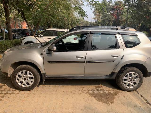 https://images10.gaadi.com/usedcar_image/4277204/original/03feb44a4b61f9e347a9734b24e84caf.jpg?imwidth=6402