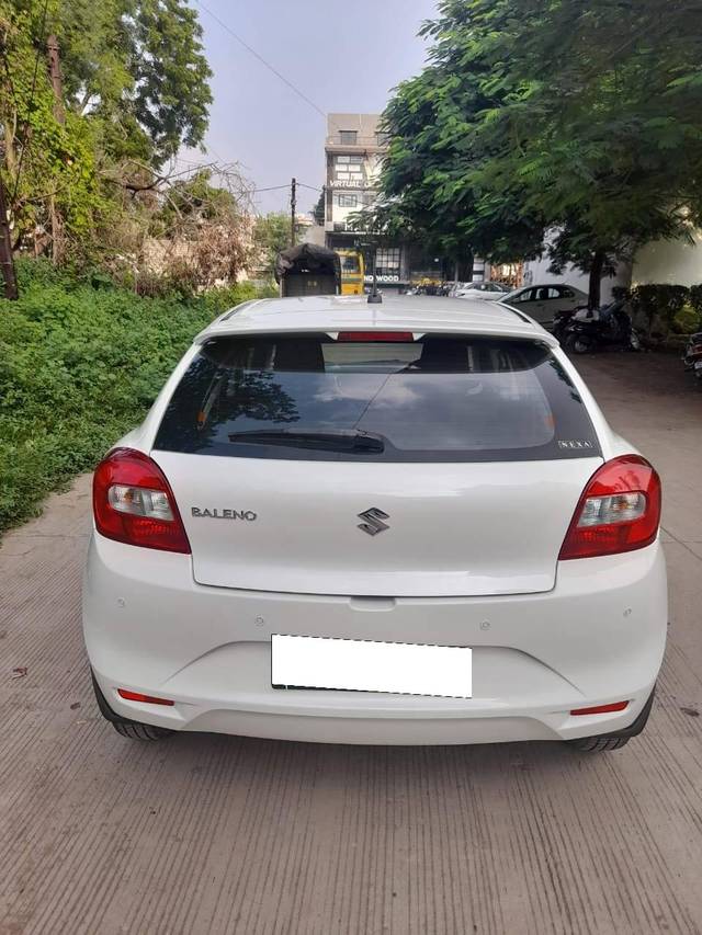 https://images10.gaadi.com/usedcar_image/4277295/original/processed_0d538a83846f02c896599e7e9ec82199.jpg?imwidth=6401