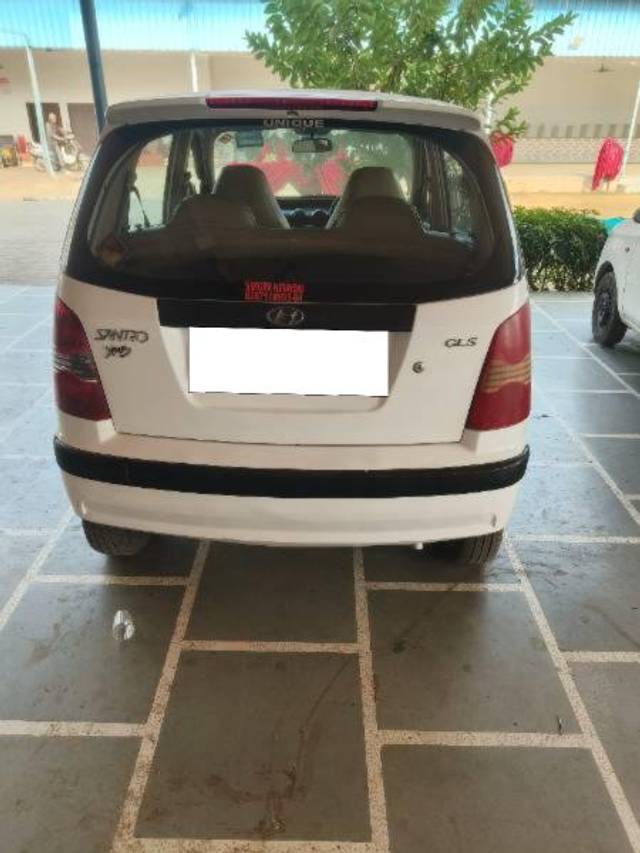 https://images10.gaadi.com/usedcar_image/4277296/original/processed_75f5e2eb-1bca-4d65-9b99-bb43989cc707.jpg?imwidth=6401