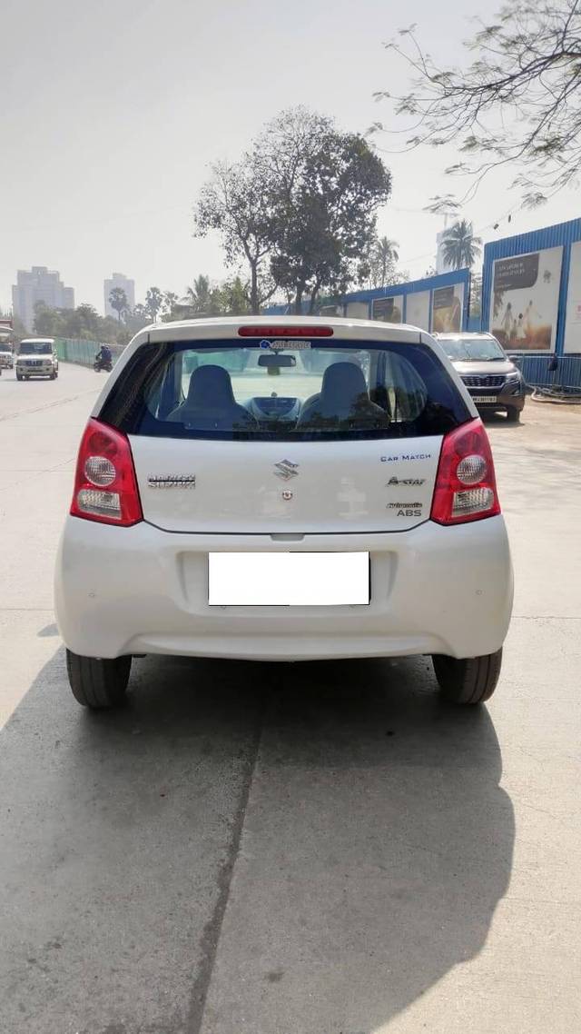 https://images10.gaadi.com/usedcar_image/4277327/original/processed_80d6f531107b9ea0f9db74e69789a5f3.jpg?imwidth=6402