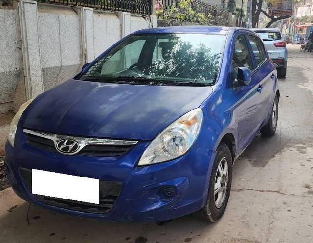 https://images10.gaadi.com/usedcar_image/4277364/original/7669eb06bb6b363b3e87ec76cb2e2cb8.jpg?imwidth=6400