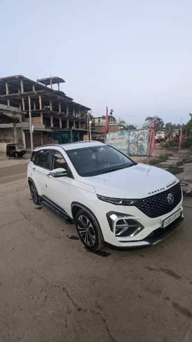 https://images10.gaadi.com/usedcar_image/4277503/original/processed_ce333274-19a0-4c54-9cf1-b42068529316.jpg?imwidth=6400