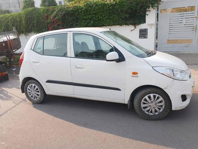 https://images10.gaadi.com/usedcar_image/4277508/original/processed_79d5c6d8069031604c8409653d198515.jpg?imwidth=6401