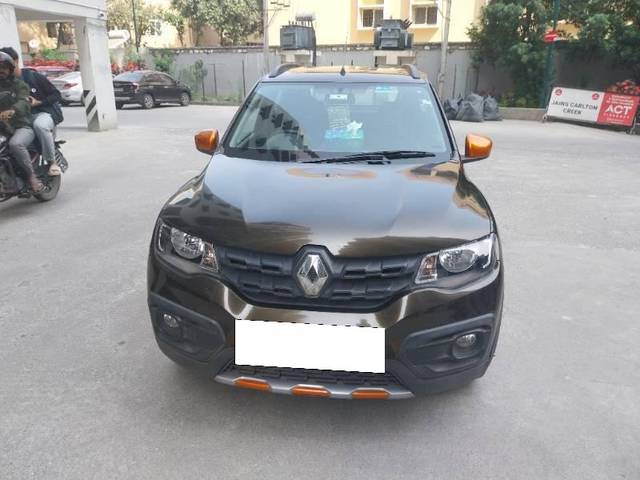 https://images10.gaadi.com/usedcar_image/4277567/original/processed_7862a8cb-428b-4a42-a47b-9b00e25bc6ec.jpg?imwidth=6402