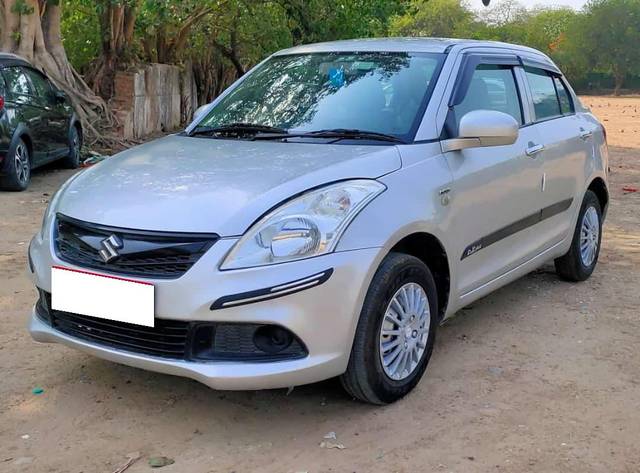 https://images10.gaadi.com/usedcar_image/4277672/original/processed_5bb509079fd45cc99bb01b3bcee2fd93.jpg?imwidth=6402