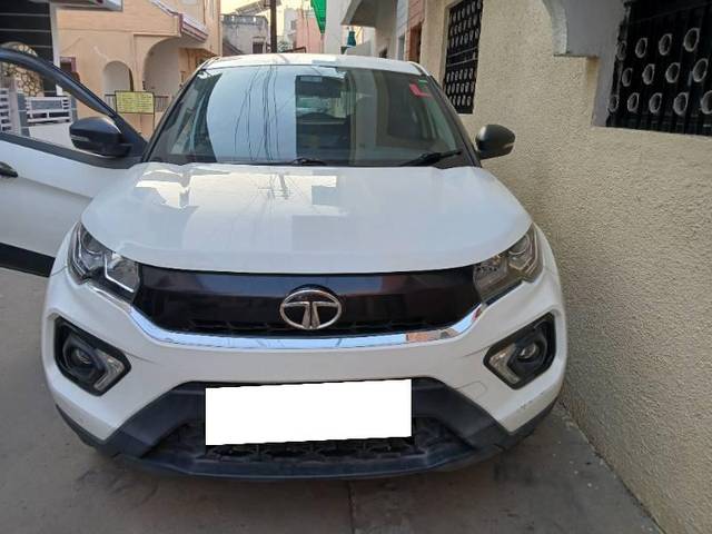 https://images10.gaadi.com/usedcar_image/4277680/original/processed_44f2abf2-af11-482a-8c8c-c1fbfc1b163c.jpg?imwidth=6400