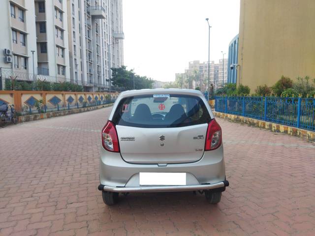 https://images10.gaadi.com/usedcar_image/4277851/original/processed_e7ae12311e25a72f9452fe5f5b8c82ea.jpg?imwidth=6402