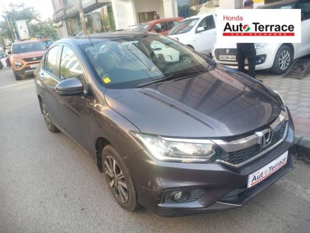 https://images10.gaadi.com/usedcar_image/4277866/original/eba8e5c8a07822d6ec53a65916816da9.jpg?imwidth=6400