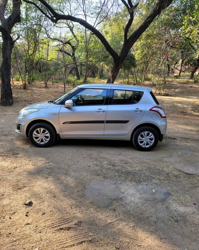 https://images10.gaadi.com/usedcar_image/4277935/original/processed_284915d8f35c59f67435dc174b48af62.jpg?imwidth=6402