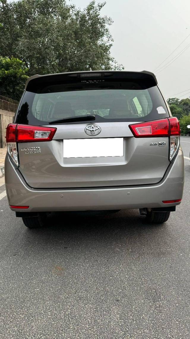 https://images10.gaadi.com/usedcar_image/4277950/original/processed_68df3caa7e56e8a2a8d22607ae0e89c9.jpg?imwidth=6402