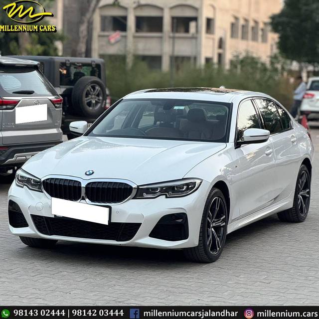 https://images10.gaadi.com/usedcar_image/4277978/original/processed_0150a216e99a7c187bd130a1ca62ba02.jpg?imwidth=6402