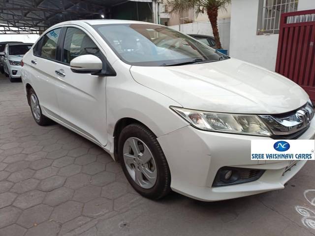 https://images10.gaadi.com/usedcar_image/4278014/original/processed_1adecdf182cffc023f243d823315e7b2.jpeg?imwidth=6400