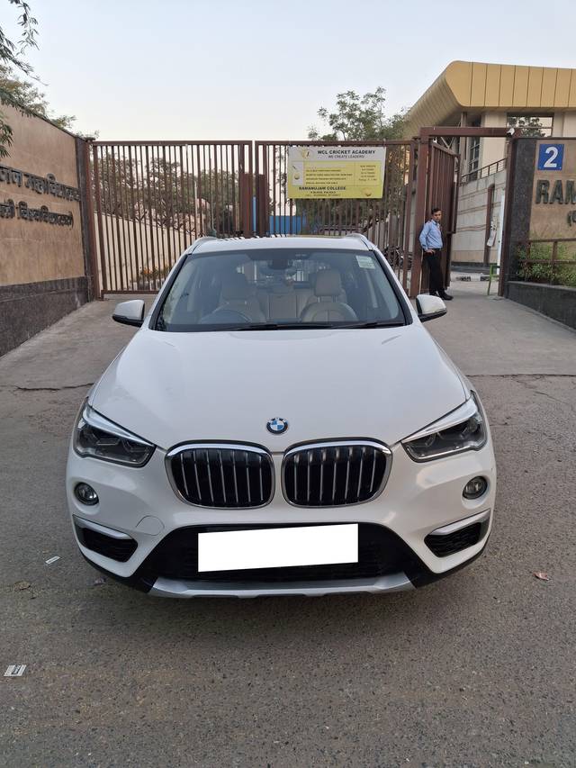 https://images10.gaadi.com/usedcar_image/4278033/original/processed_a3415dc6424c58a6706093a04d5db761.jpg?imwidth=6400