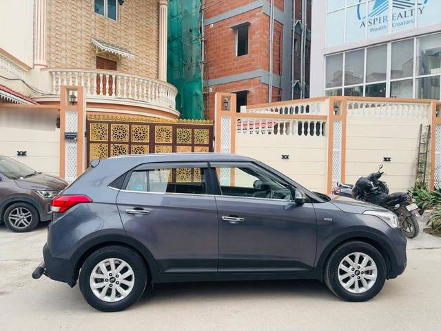 https://images10.gaadi.com/usedcar_image/4278094/original/processed_d9518086ea87a7ddb48ca8ea7d45d646.jpeg?imwidth=6401