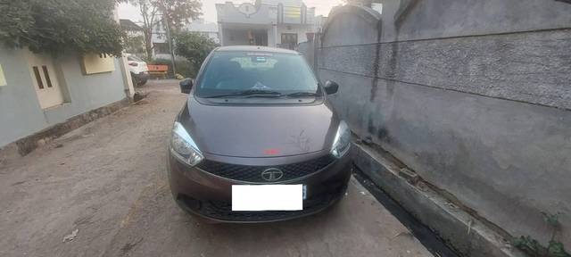 https://images10.gaadi.com/usedcar_image/4278103/original/processed_081e31d8-b9c8-4a9e-a8bd-4fae625d0a88.jpg?imwidth=6400