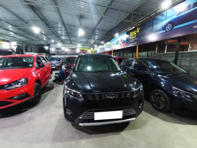 https://images10.gaadi.com/usedcar_image/4278133/original/processed_d187df74b4021c0184ce7fbe746f1446.jpg?imwidth=6400