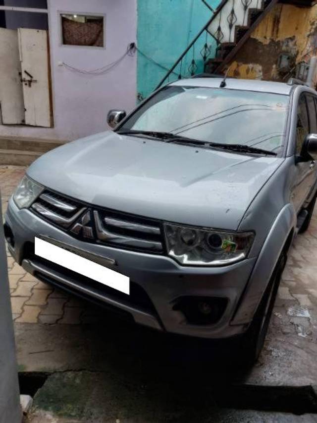 https://images10.gaadi.com/usedcar_image/4278148/original/processed_ec102a49-6891-4056-89a8-48cf523ca677.jpg?imwidth=6400