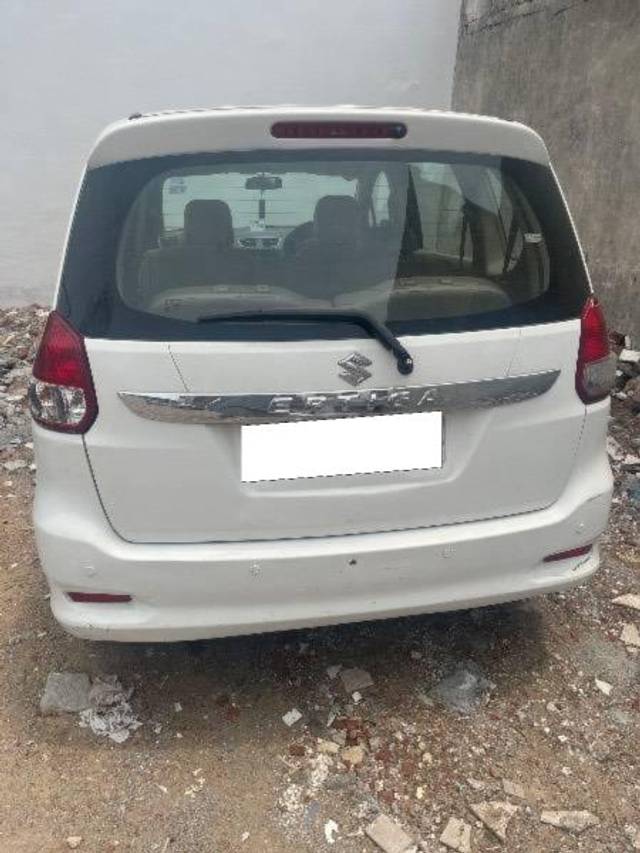 https://images10.gaadi.com/usedcar_image/4278170/original/processed_f65c289b-e1e5-48dd-b297-9a2942dc388e.jpg?imwidth=6400