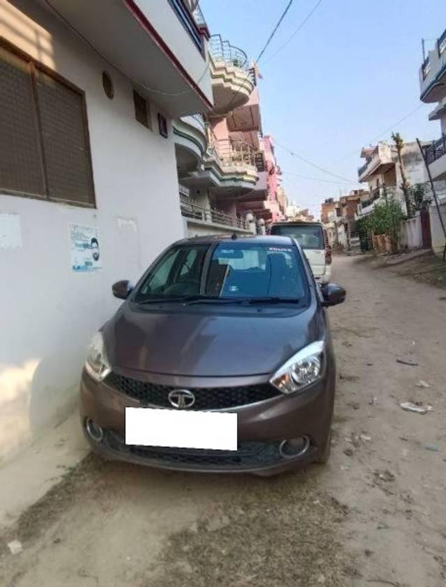 https://images10.gaadi.com/usedcar_image/4278182/original/processed_104fb8e1-3457-42a2-a87f-0fb02d12cce9.jpg?imwidth=6402