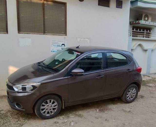 https://images10.gaadi.com/usedcar_image/4278182/original/processed_f2575436-0bc4-4e5d-a411-01e557b88e48.jpg?imwidth=6400